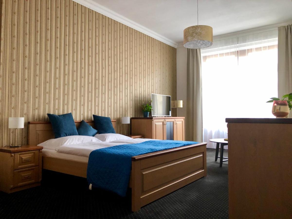 Pension Drei Rosen Karlovy Vary Luaran gambar